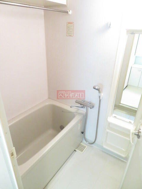 バス・シャワールーム　別部屋同間取り