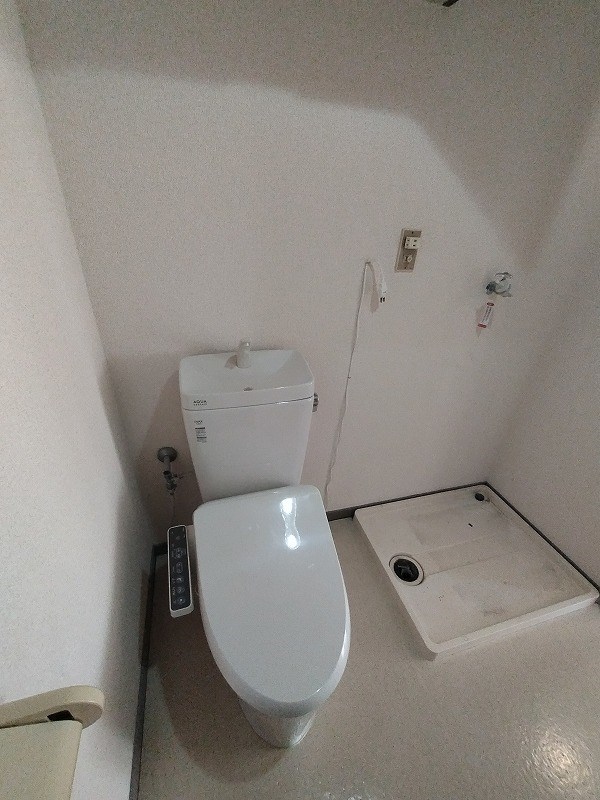 トイレ　別部屋参照