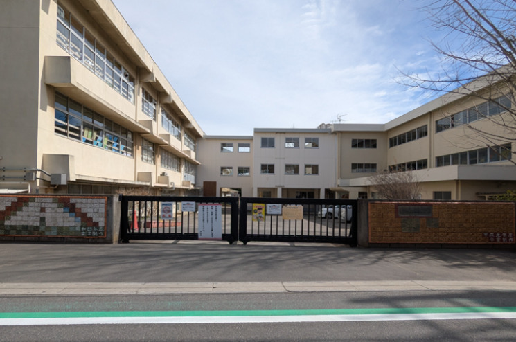 小学校　松戸市立上本郷小学校（小学校）まで418m