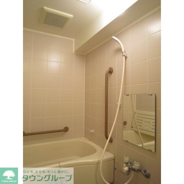バス・シャワールーム　※同タイプ別部屋の写真になります。