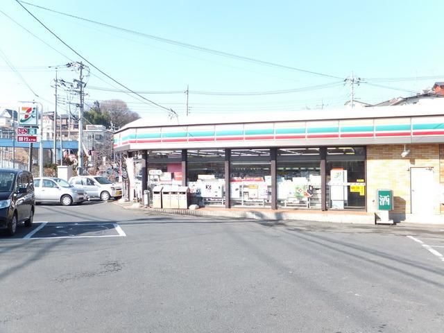 コンビニ　セブンイレブン（コンビニ）まで1000m