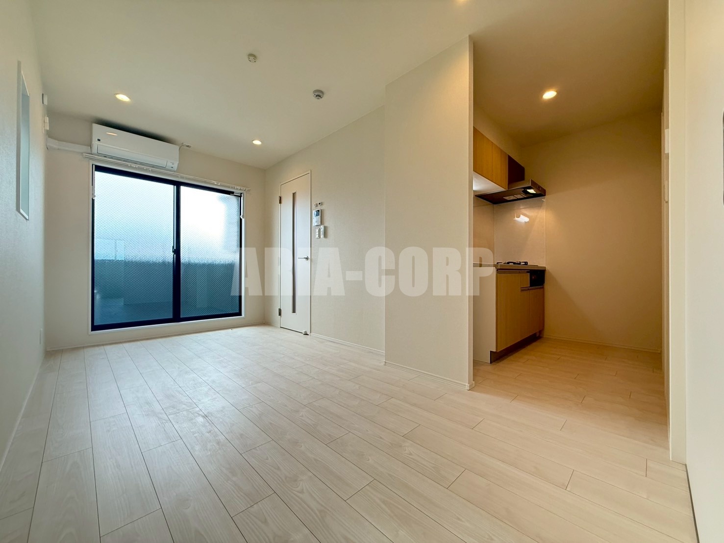 居室・リビング　白を基調とした統一感あるお部屋です！