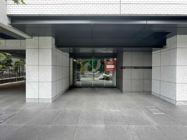 エントランス　レクシード神楽坂