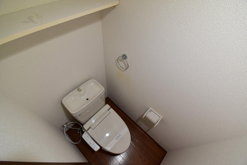 トイレ　温水洗浄便座付きのトイレです☆（同仕様写真）