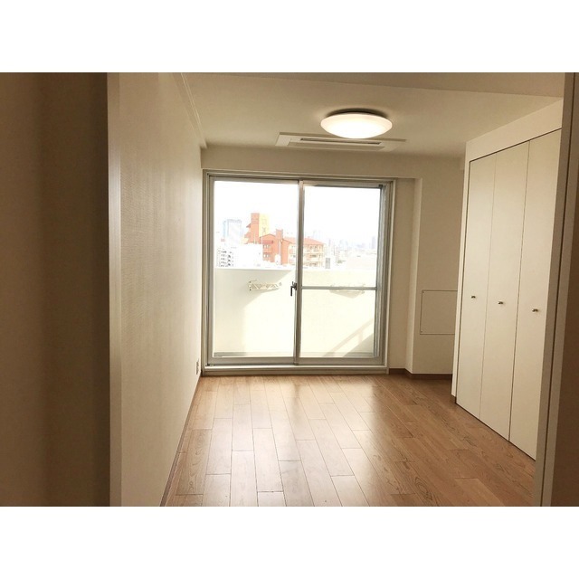 居室・リビング　同タイプ・別部屋画像