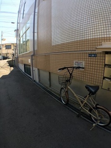 ロビー　駐輪場