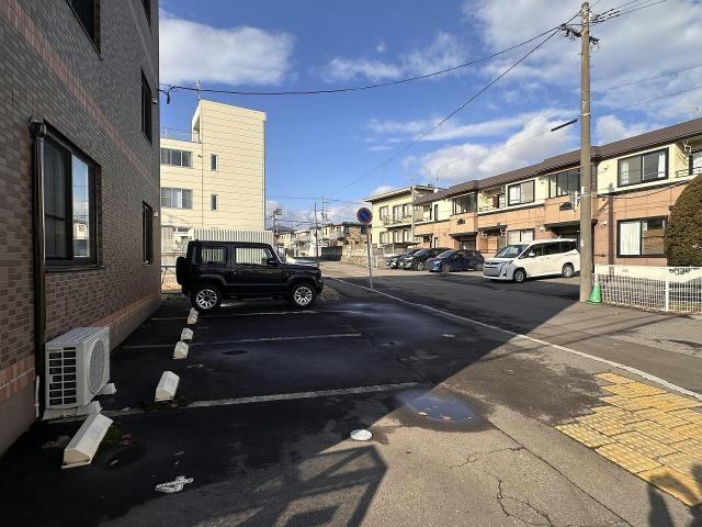 駐車場　駐車場