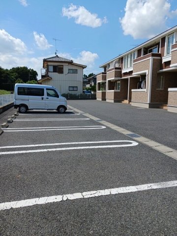 駐車場　車をお持ちの方に嬉しい駐車場付きの物件です