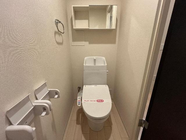 トイレ　シャワー付トイレ