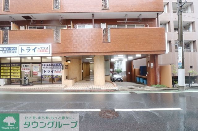 エントランス　★お問い合わせはタウンハウジングまで★