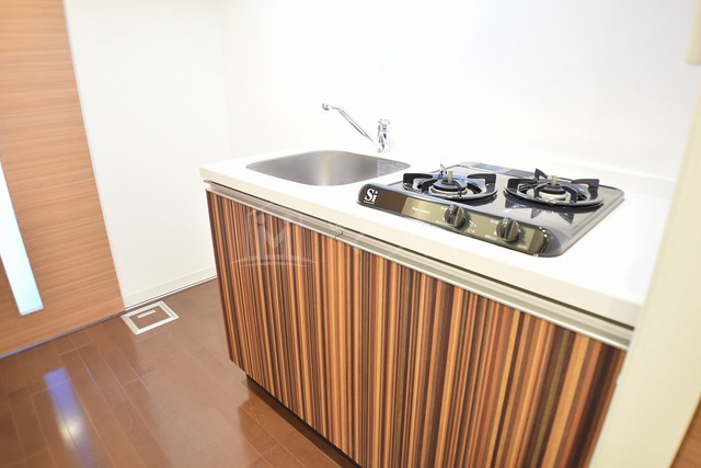 キッチン　※お部屋によりカラーが違います。