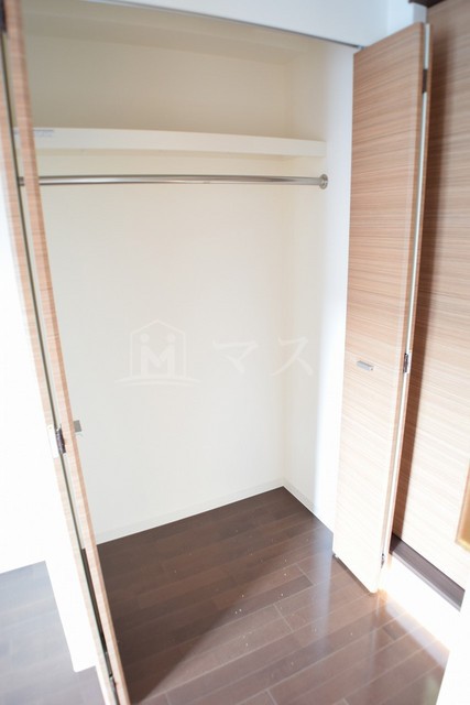 収納　※お部屋によりカラーが違います。