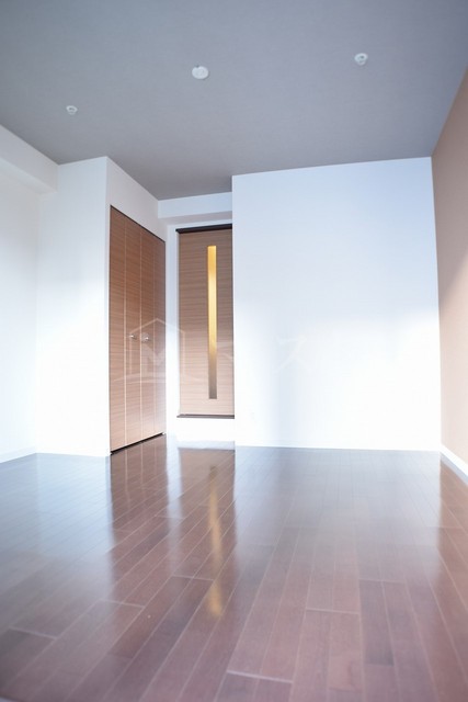 居室・リビング　※お部屋によりカラーが違います。