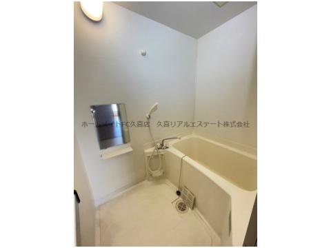 バス・シャワールーム　同建物別号室