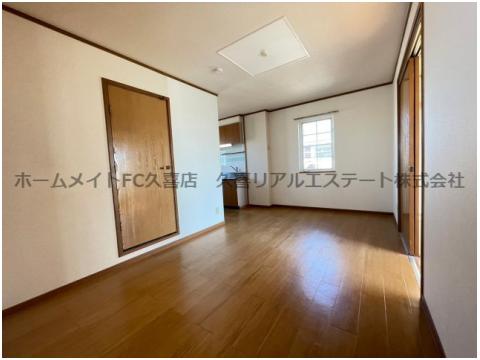 居室・リビング　同建物別号室