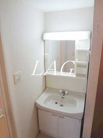 洗面設備　洗面台です。