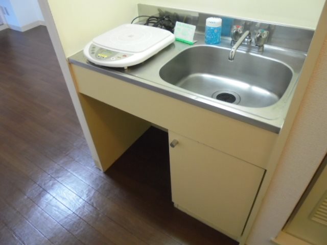 キッチン　※別部屋参考写真となります。
