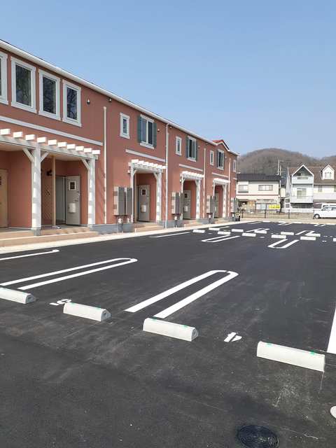 駐車場　駐車場