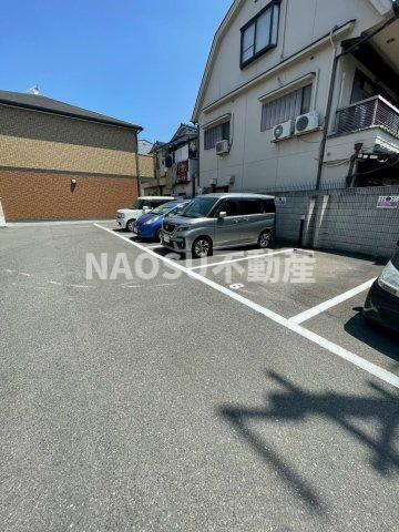 駐車場　駐車スペースもあります