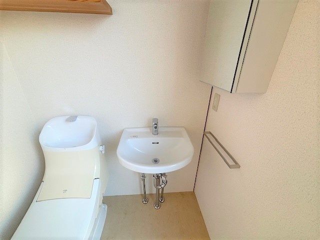 洗面設備　写真は他号室です