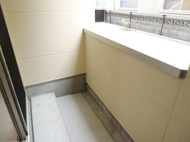 バルコニー　※同タイプ部屋の写真です。