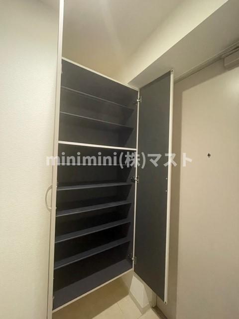 玄関　※建物内別間取参考写真