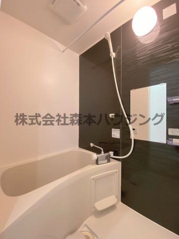 バス・シャワールーム　お風呂で日々の疲れを落としましょう