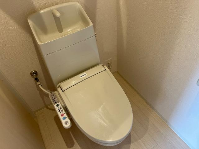 トイレ　シャワー付トイレ