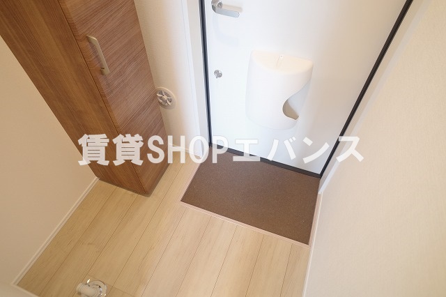 クレストコート八千代台の玄関写真