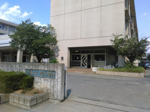 中学校　甲府市立東中学校（中学校）まで1138m