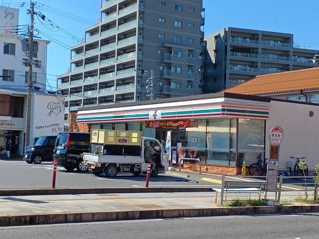 コンビニ　セブンイレブン 八日市上之町店（コンビニ）まで423m