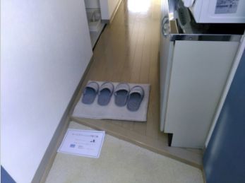 玄関　キッチン