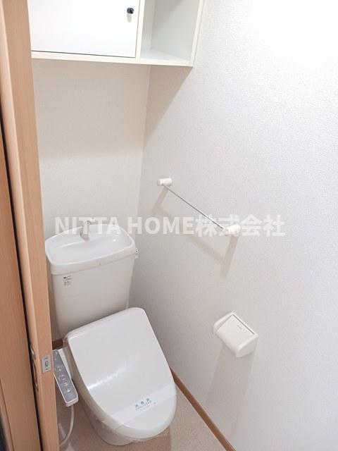トイレ　もちろん、ウォシュレット付き(^^♪