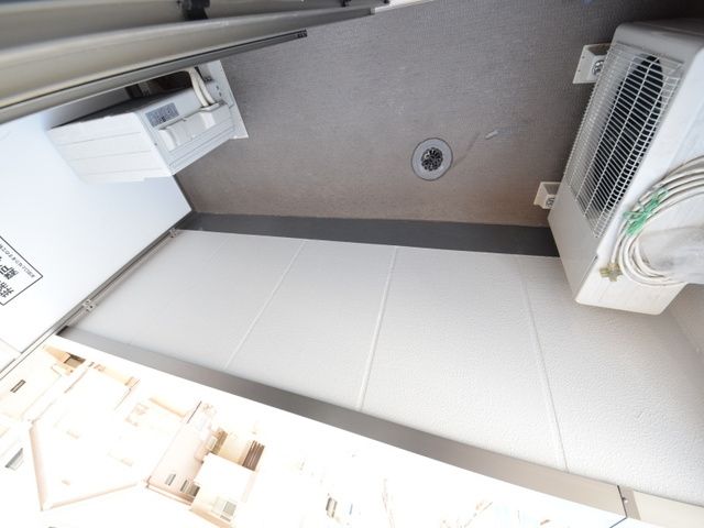 バルコニー　専用バルコニー