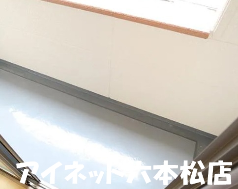 バルコニー　洗濯物はこちらへどうぞ。