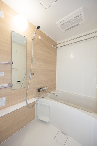 バス・シャワールーム　※写真は同タイプ住戸です。