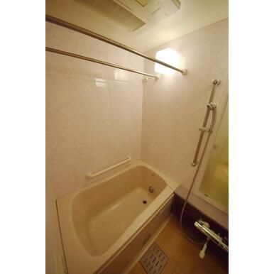 バス・シャワールーム　別部屋参考写真