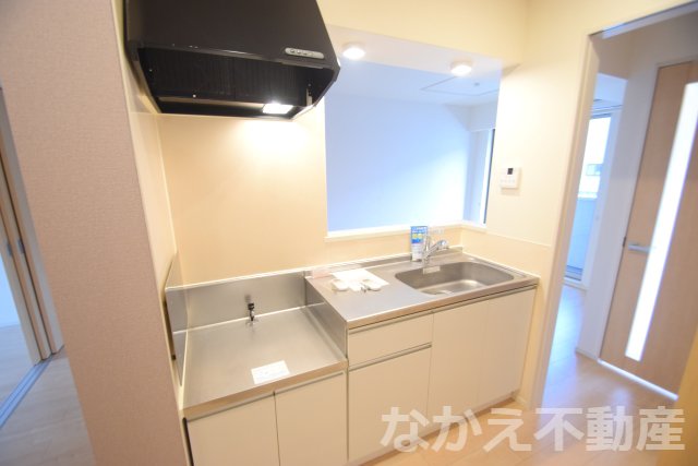 キッチン　コンパクトなキッチンで掃除もラクラク