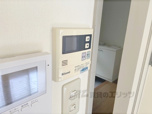 その他設備　給湯器リモコン