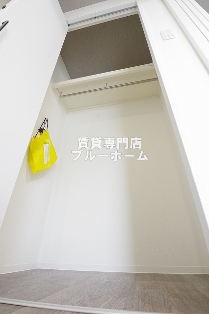 収納　ハンガーパイプ付きのクローゼット！