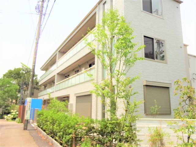 ルシェロ成城の外観写真