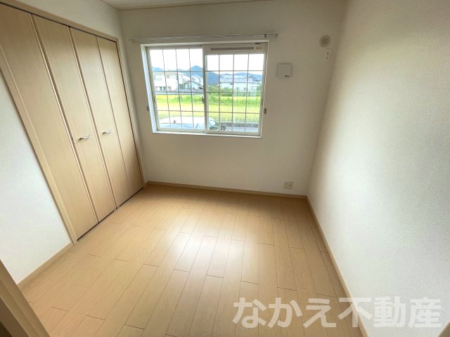 その他部屋・スペース　広くて明るい寝室