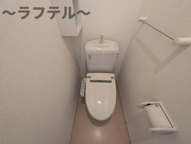 トイレ　別部屋イメージ写真