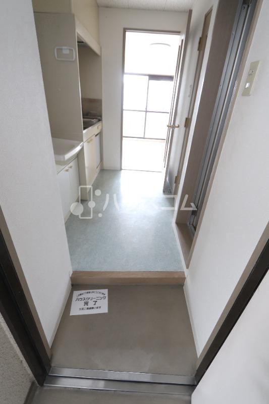 京阪本線 寝屋川市駅 徒歩16分 4階建 築30年の玄関写真