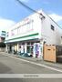 コンビニ　ファミリーマート（コンビニ）まで647m