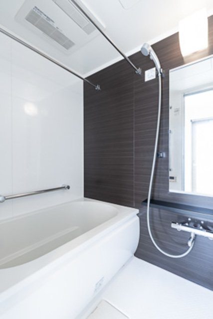 バス・シャワールーム　※写真は同タイプ住戸です。