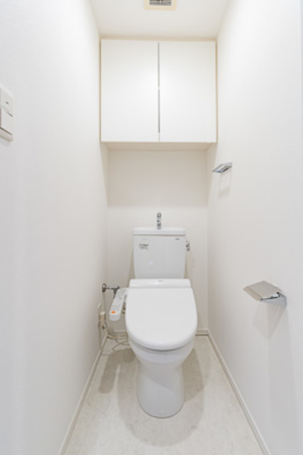トイレ　※写真は同タイプ住戸です。