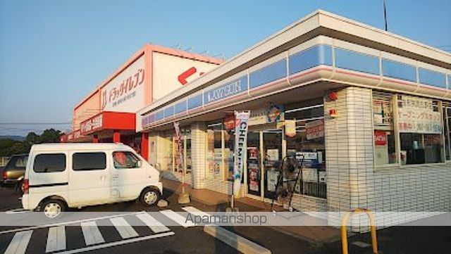 コンビニ　ローソン（コンビニ）まで1436m