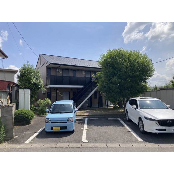 駐車場　１台込み無料です。