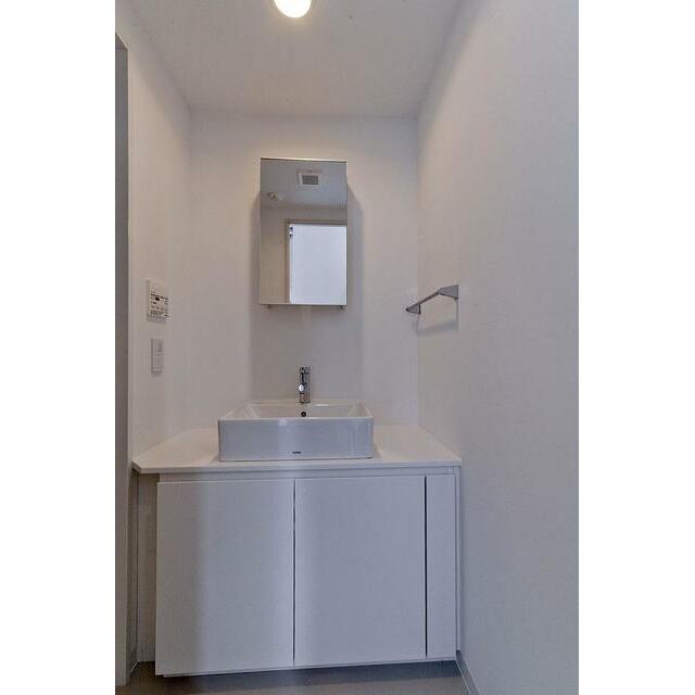 洗面設備　※写真は同タイプ住戸です。